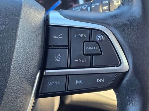 Used 2022 Toyota Highlander Platinum image 26