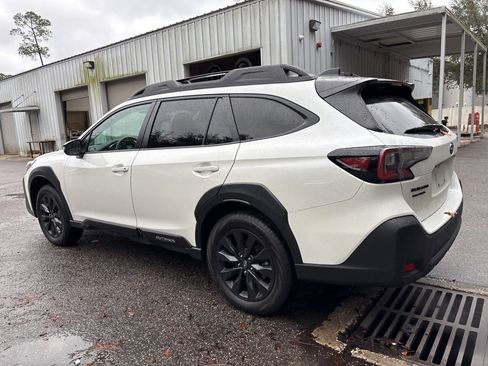 Used 2023 Subaru Outback Onyx Edition image 25