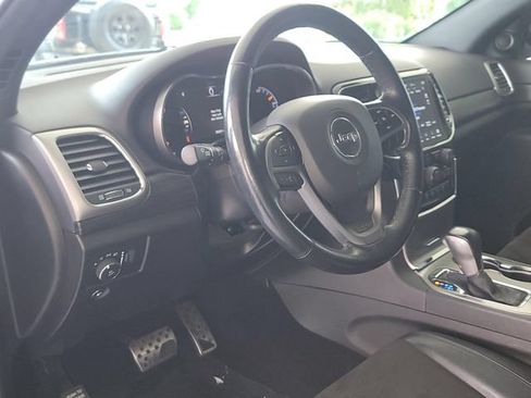 Used 2021 Jeep Grand Cherokee Laredo X AWD/4WD image 10