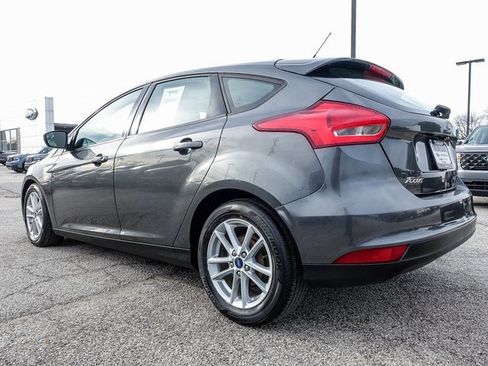 Used 2018 Ford Focus SE w/ SE Winter Package image 15
