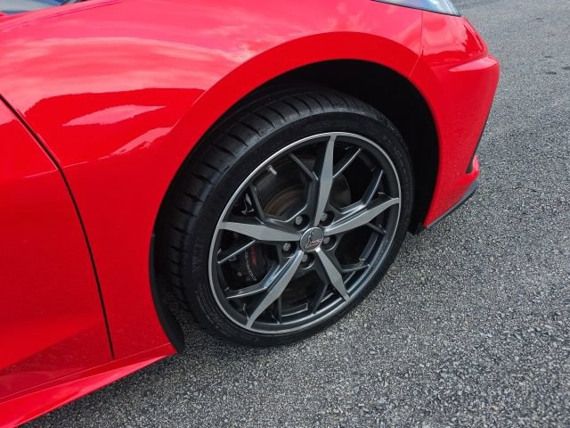 Used 2022 Chevrolet Corvette Stingray Premium Conv w/ Z51 Performance Package RWD image 11