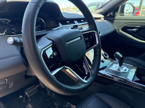 Used 2023 Land Rover Range Rover Evoque R-Dynamic SE image 18
