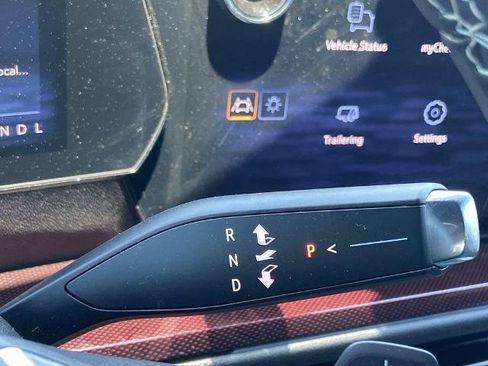 Used 2026 Chevrolet Traverse Z71 w/ LPO, Floor Liner Package AWD/4WD image 12