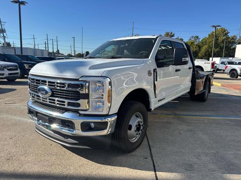 New 2026 Ford F350 XL w/ XL Chrome Package image 4