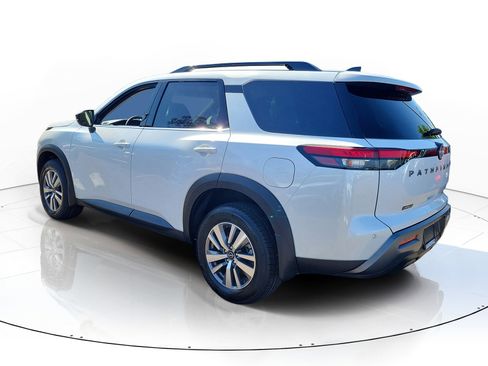 New 2026 Nissan Pathfinder SL AWD/4WD image 4