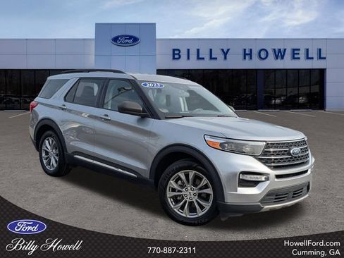 Certified 2023 Ford Explorer XLT w/ Equipment Group 202A RWD image 1