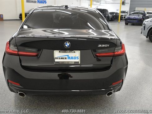 Used 2023 BMW 330i Sedan w/ Driving Assistance Package image 10