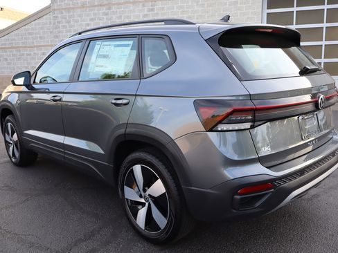 Certified 2025 Volkswagen Taos S AWD/4WD image 6