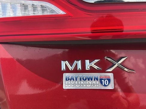 Used 2017 Lincoln MKX Reserve w/ Lincoln MKX Climate Package FWD image 7