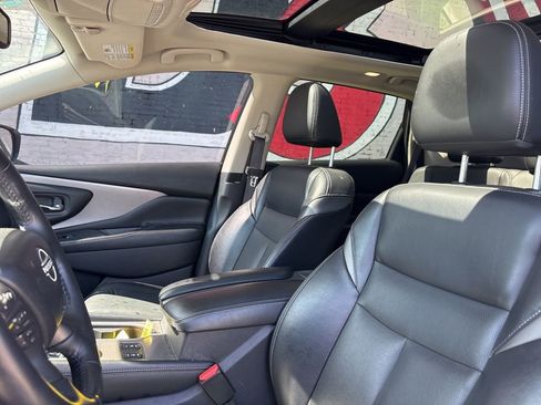 Used 2023 Nissan Murano SL w/ SL Moonroof Package image 11