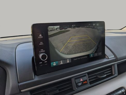 Used 2023 Honda Pilot EX-L image 32