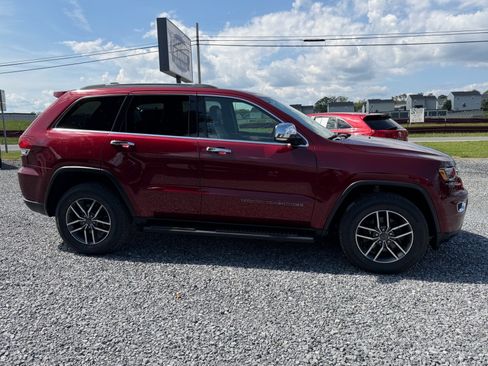 Used 2020 Jeep Grand Cherokee Limited w/ Premium Lighting Group AWD/4WD image 2