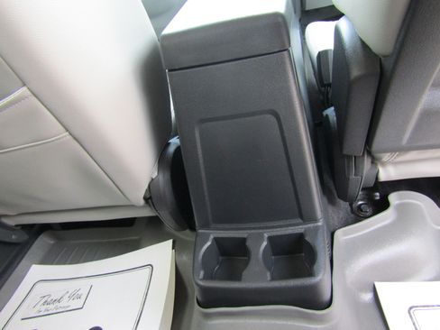 Used 2010 Dodge Nitro SXT AWD/4WD image 16