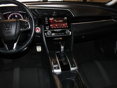 Used 2019 Honda Civic Sport image 14