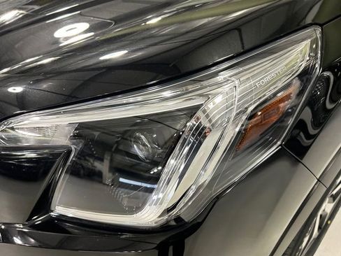 Used 2024 Subaru Forester Premium AWD/4WD image 7