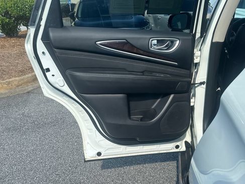 Used 2018 INFINITI QX60 Luxe w/ Deluxe Technology Package AWD/4WD image 18