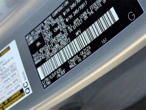 Certified 2025 Toyota 4Runner SR5 image 10