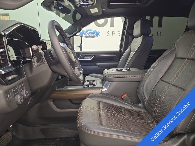 Used 2025 Chevrolet Silverado 3500 High Country w/ Technology Package AWD/4WD image 25