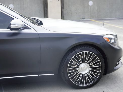 Used 2016 Mercedes-Benz Maybach S 600 image 32