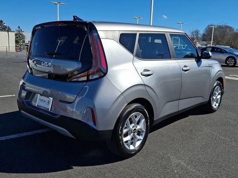 Used 2025 Kia Soul LX w/ LX Technology Package image 6
