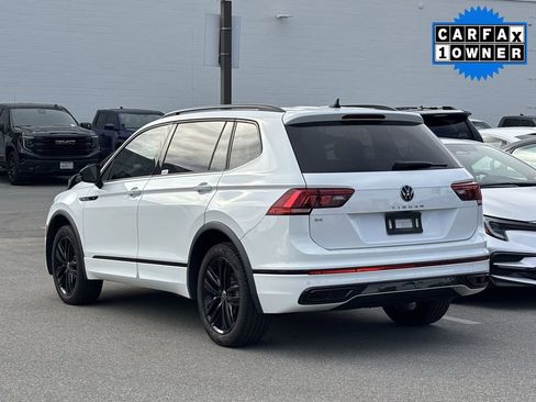Used 2022 Volkswagen Tiguan SE R-Line image 4