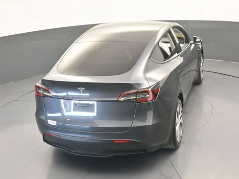 Used 2023 Tesla Model Y Standard Range image 48