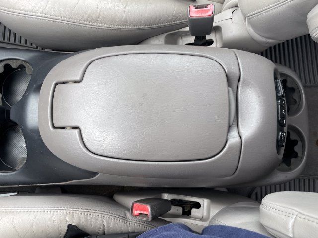 Used 2004 Toyota Sequoia SR5 w/ Preferred Pkg AWD/4WD image 15