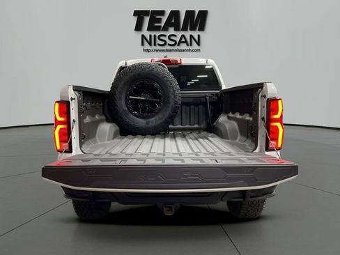 Used 2025 Chevrolet Colorado ZR2 w/ ZR2 Bison Edition AWD/4WD image 6