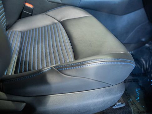 Used 2019 Toyota RAV4 XSE w/ Carpet Mat Package AWD/4WD image 38