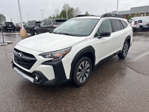 Used 2024 Subaru Outback Limited image 1