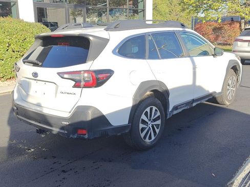 Used 2024 Subaru Outback Premium image 7