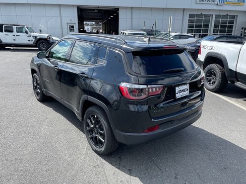 New 2026 Jeep Compass Latitude AWD/4WD image 5