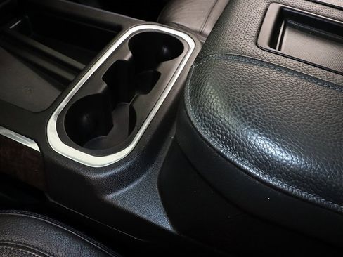 Certified 2021 GMC Sierra 2500 Denali w/ Denali Black Diamond Edition image 25