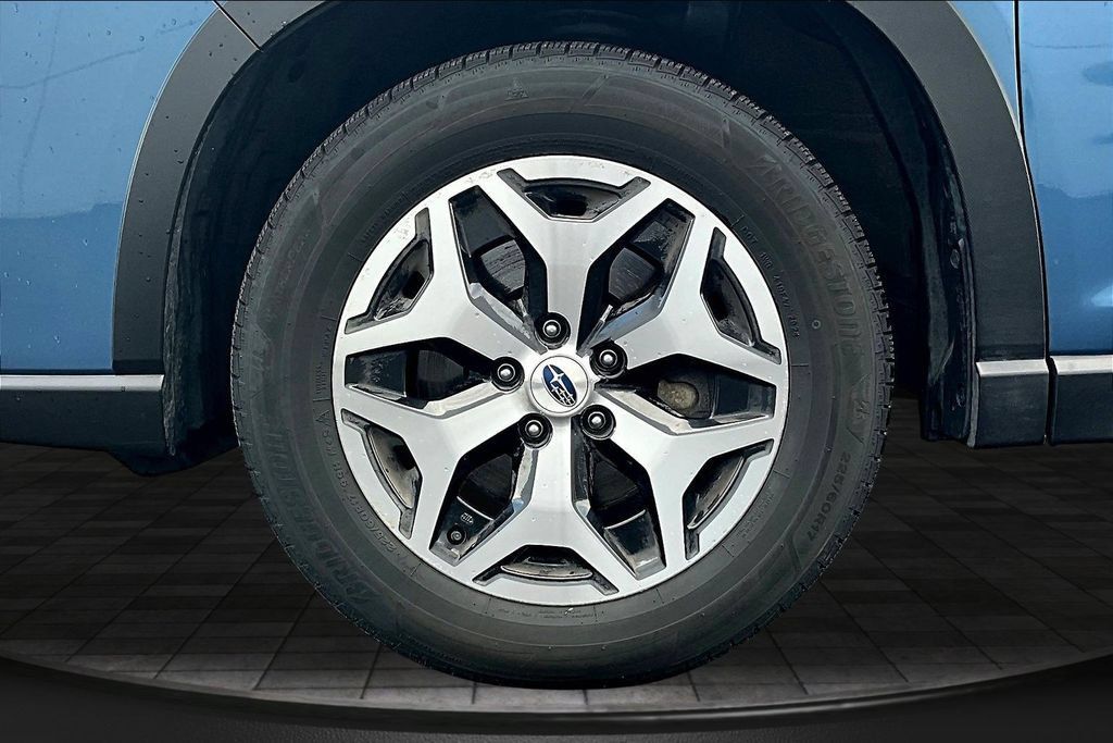 Used 2023 Subaru Forester Premium AWD/4WD image 35