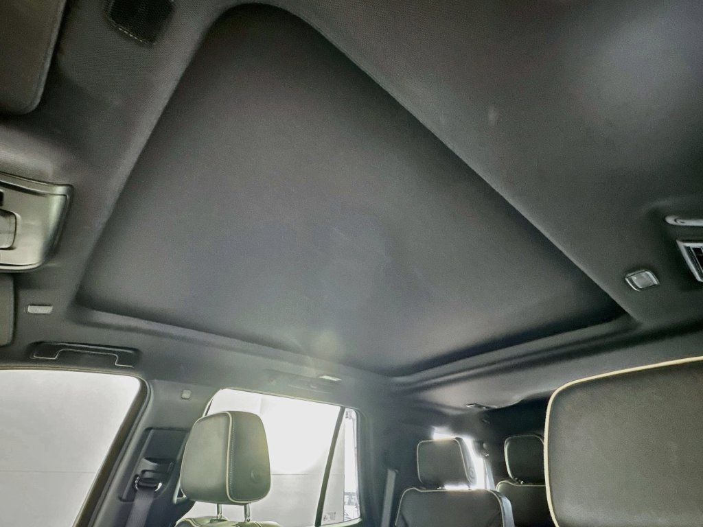 Used 2023 GMC Yukon SLT w/ SLT Premium Package RWD image 23