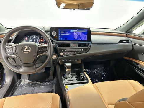 Certified 2025 Lexus ES 350 w/ Premium Package FWD image 29