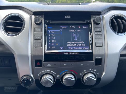 Used 2014 Toyota Tundra SR5 AWD/4WD image 24