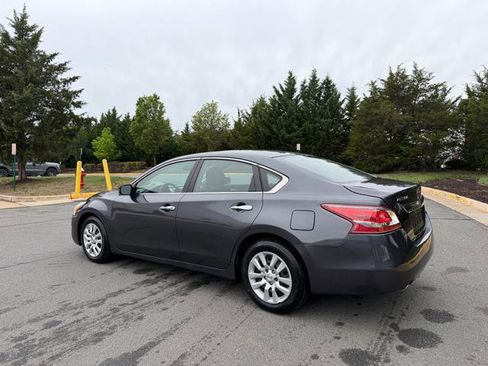 Used 2013 Nissan Altima 2.5 S FWD image 3