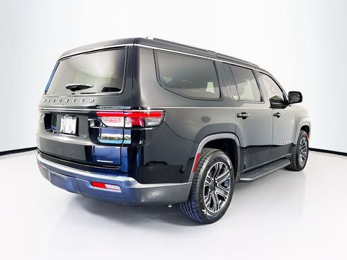 Used 2022 Jeep Wagoneer Series III image 10