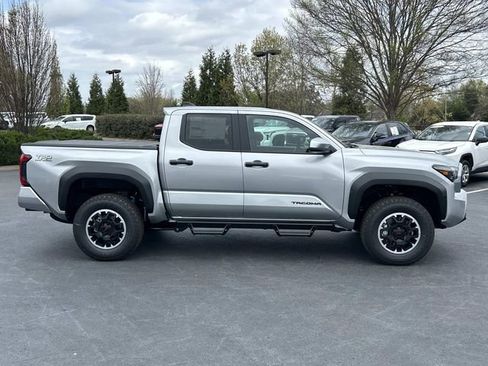 New 2026 Toyota Tacoma TRD Off-Road AWD/4WD image 3
