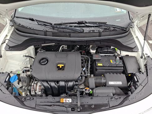 Used 2023 Kia Soul LX w/ LX Technology Package FWD image 27