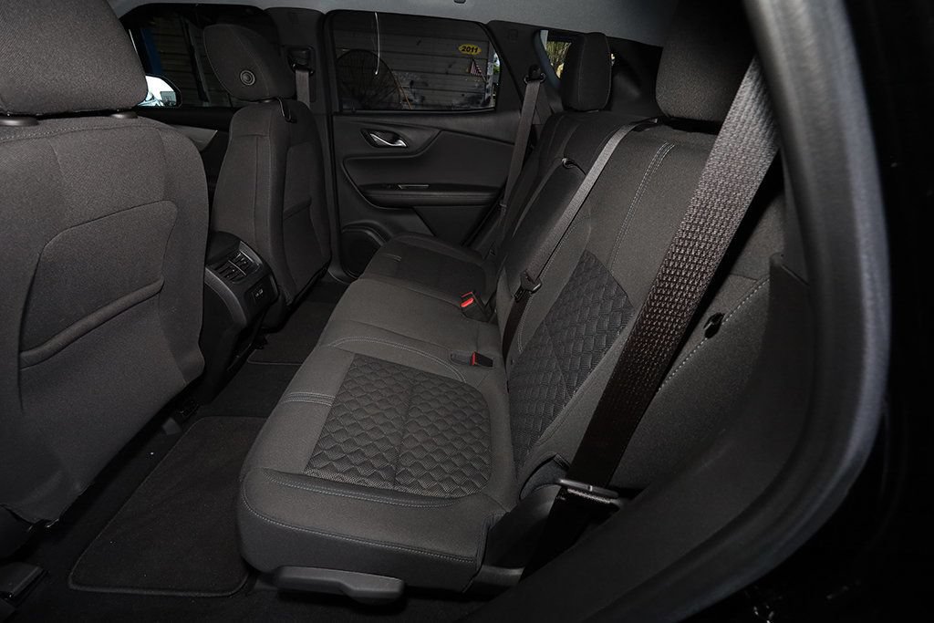 Used 2022 Chevrolet Blazer LT FWD image 13