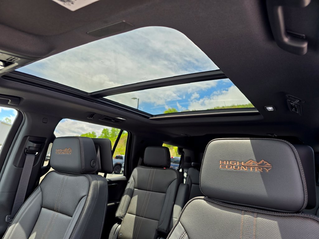 New 2026 Chevrolet Tahoe High Country AWD/4WD image 14