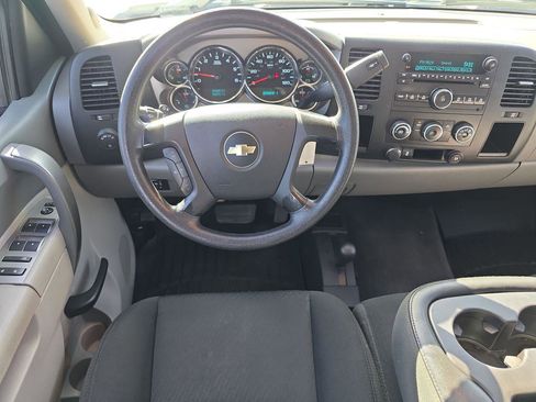 Used 2014 Chevrolet Silverado 2500 W/T image 6