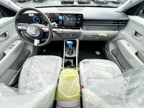 New 2026 Hyundai Kona SE AWD/4WD image 11