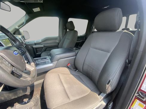 Used 2019 Ford F150 XLT w/ Equipment Group 302A Luxury AWD/4WD image 9