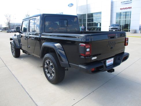 New 2026 Jeep Gladiator Sport image 4