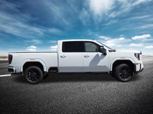 Used 2025 GMC Sierra 2500 AT4 w/ AT4 Premium Plus Package AWD/4WD image 26