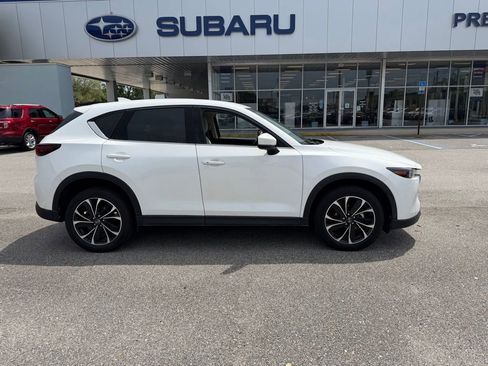 Used 2022 MAZDA CX-5 AWD 2.5 S w/ Premium Package image 2