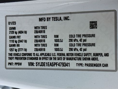 Used 2023 Tesla Model 3 Standard Range image 12